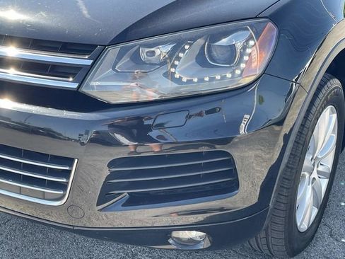 Used 2012 Volkswagen Touareg Sport AWD/4WD image 9
