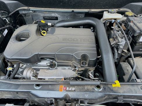 Used 2023 Chevrolet Equinox RS w/ RS Leather Package image 33