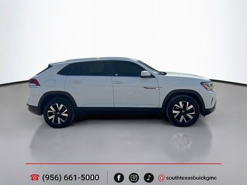 Used 2023 Volkswagen Atlas Cross Sport SE FWD image 9