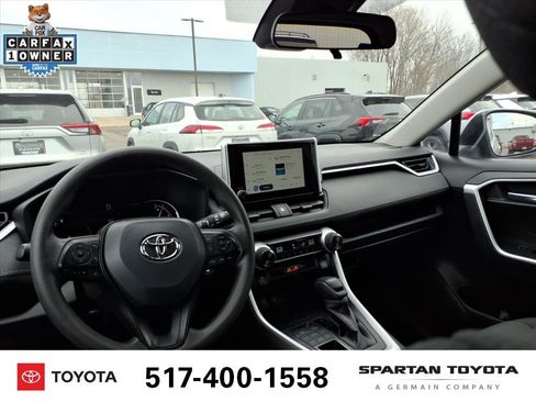 Used 2025 Toyota RAV4 XLE image 12