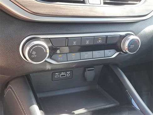 Used 2023 Nissan Altima 2.5 SV image 29