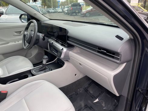Used 2025 Hyundai Kona SEL image 35