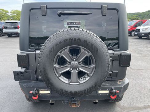 Used 2017 Jeep Wrangler Unlimited Sport w/ Dual Top Group AWD/4WD image 7