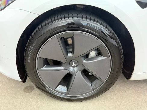 Used 2023 Tesla Model 3 Standard Range RWD image 14