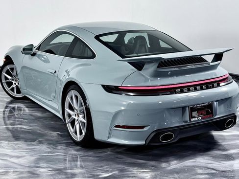 Used 2025 Porsche 911 Carrera RWD image 12