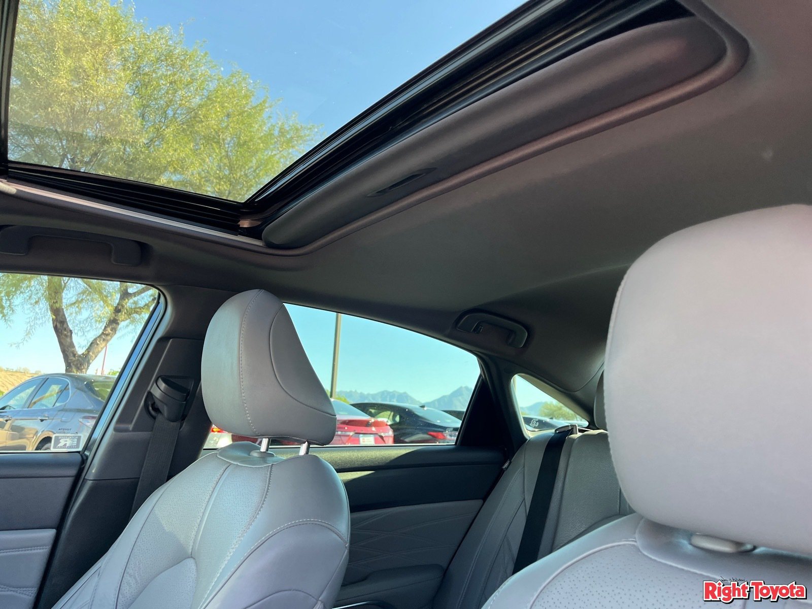 Certified 2020 Toyota Avalon Limited w/ Advanced Safety Package FWD image 31