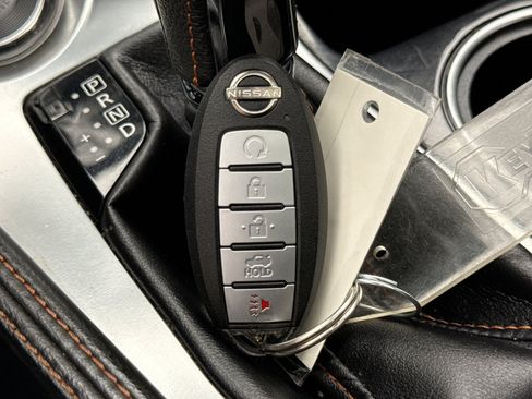 Used 2023 Nissan Maxima SR w/ Sport Mat Group FWD image 25