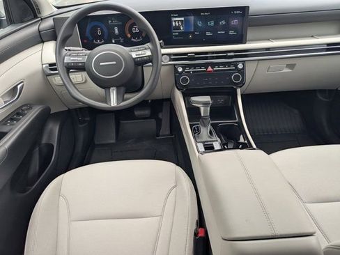 Used 2026 Hyundai Tucson SEL FWD image 19