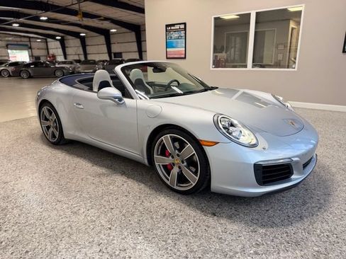 Used 2017 Porsche 911 Carrera S RWD image 12