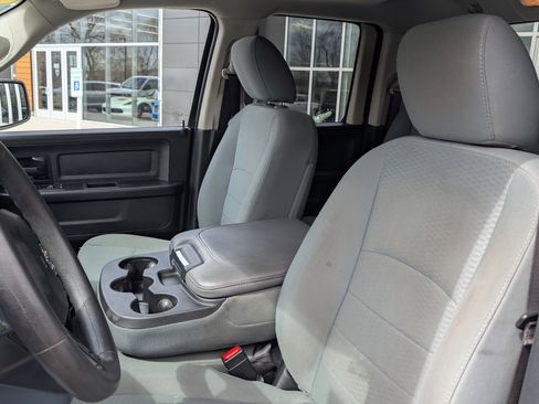 Used 2018 RAM 1500 Express AWD/4WD image 12