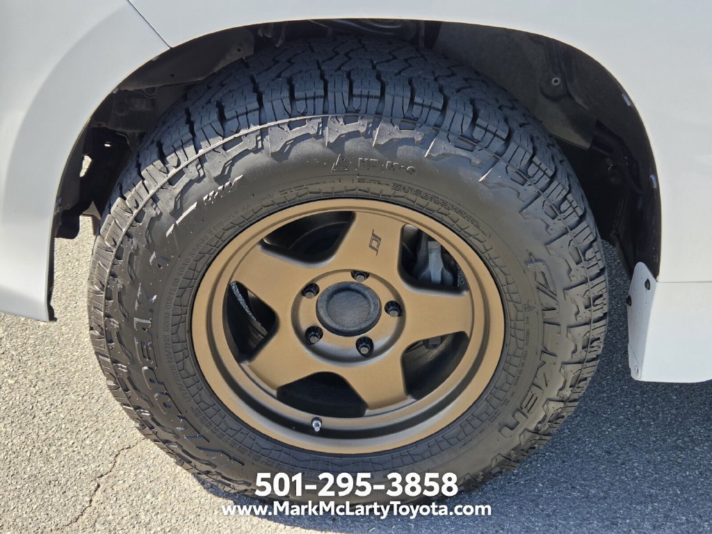 Used 2019 Lexus LX 570 4WD w/ Luxury Package image 16