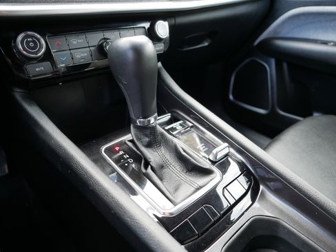 Used 2024 Jeep Compass Latitude image 24