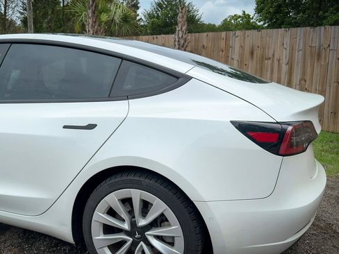Used 2022 Tesla Model 3 Long Range AWD/4WD image 6