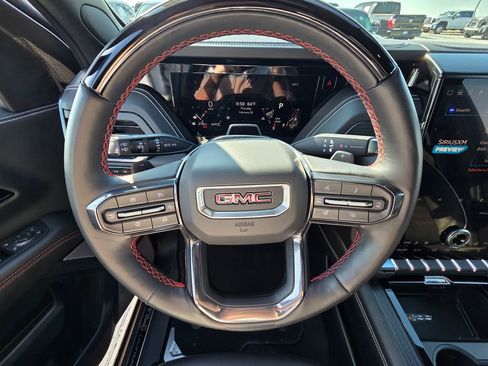 Used 2025 GMC Yukon XL AT4 Ultimate image 14