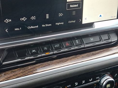 Used 2024 GMC Sierra 1500 Elevation image 27