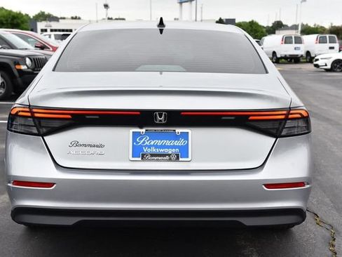 Used 2025 Honda Accord SE image 6