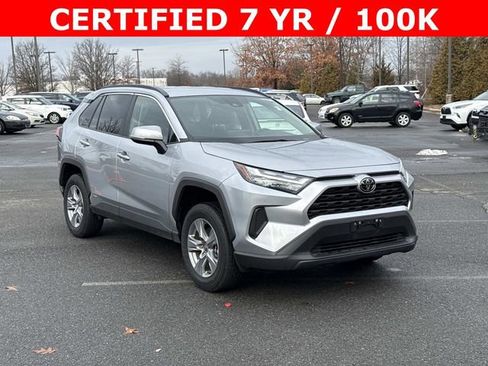 Used 2025 Toyota RAV4 XLE image 1