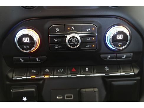 Used 2020 GMC Sierra 1500 Elevation w/ Elevation Value Package AWD/4WD image 20