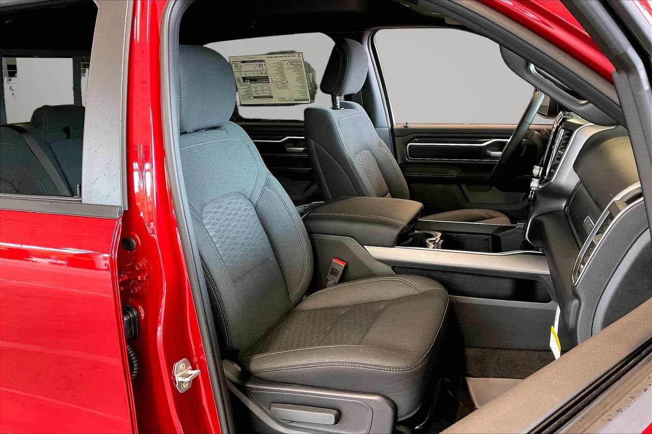 New 2026 RAM 1500 Big Horn AWD/4WD image 19
