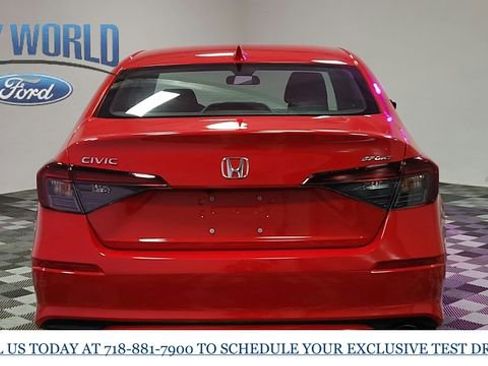 Used 2025 Honda Civic Sport image 6