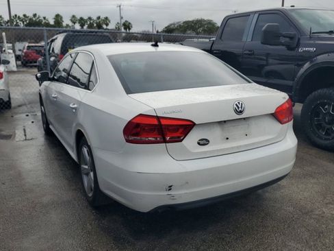 Used 2015 Volkswagen Passat 1.8T Limited Edition image 6