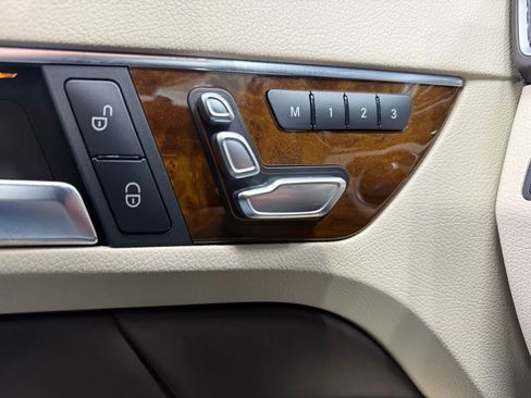 Used 2017 Mercedes-Benz E 400 Cabriolet image 36