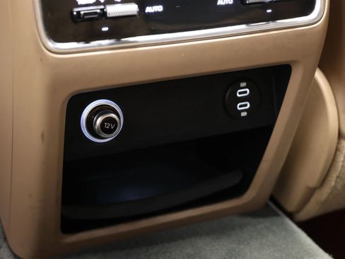 Used 2021 Porsche Cayenne Turbo S image 78