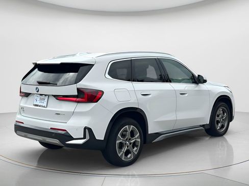 Used 2023 BMW X1 xDrive28i w/ Convenience Package AWD/4WD image 5