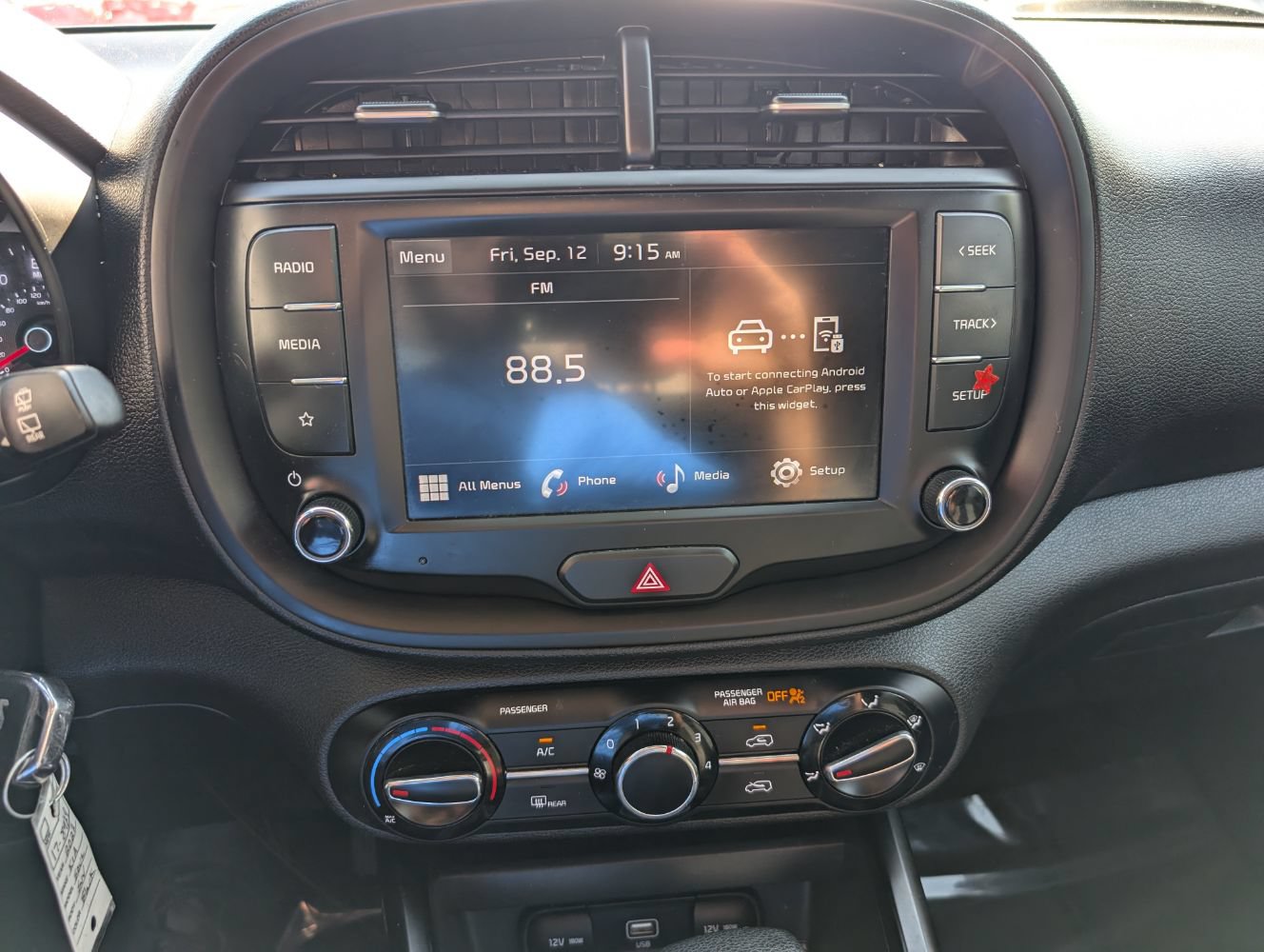 Used 2022 Kia Soul LX FWD image 22