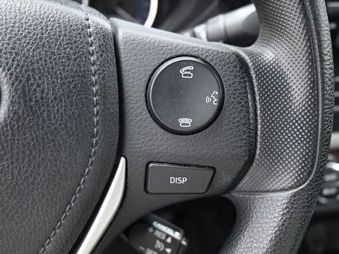 Used 2014 Toyota Corolla LE image 16