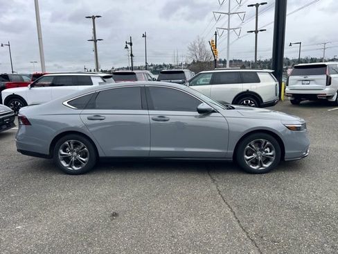 Used 2025 Honda Accord EX-L image 7