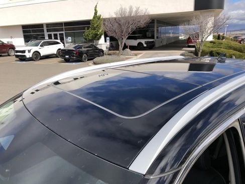 Used 2023 Nissan Rogue SL w/ SL Premium Package image 13