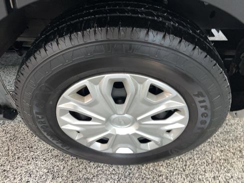 Used 2023 Ford Transit 350 XLT image 5