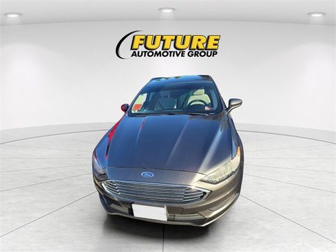 Used 2017 Ford Fusion S image 2