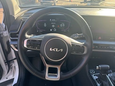 Used 2024 Kia Sportage EX image 25
