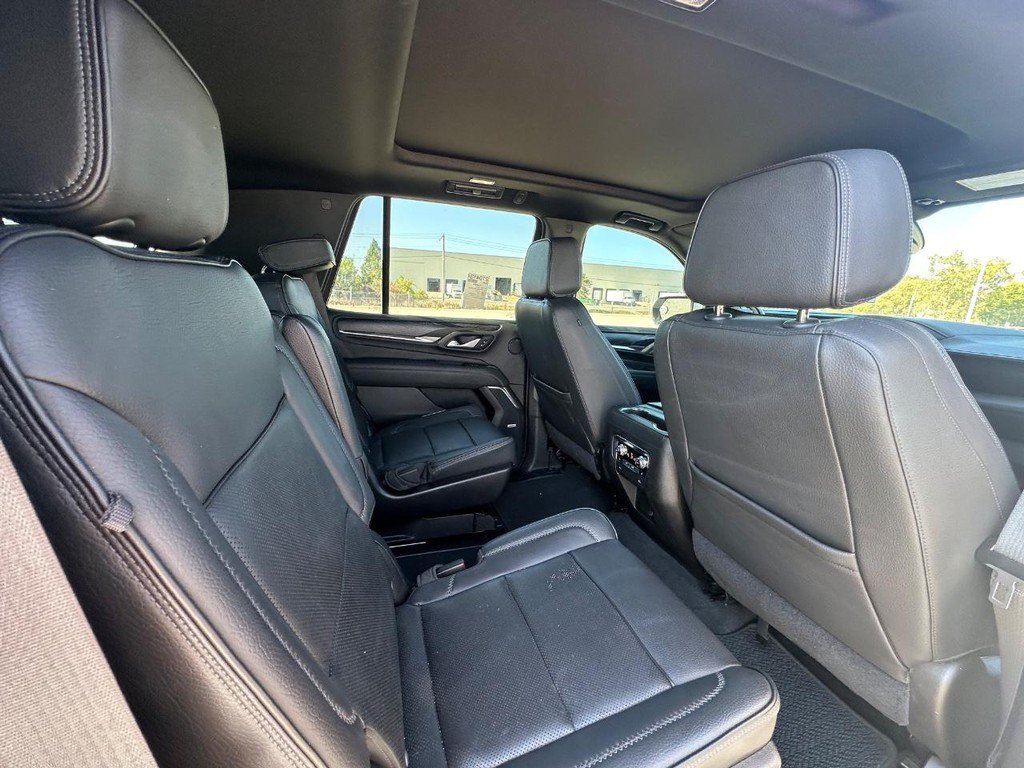 Used 2021 GMC Yukon Denali w/ Denali Premium Package RWD image 19