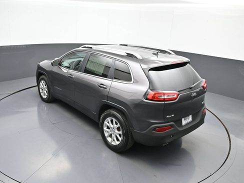 Used 2015 Jeep Cherokee Latitude AWD/4WD image 38