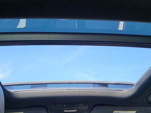 Used 2018 Mercedes-Benz GLC 300 image 38