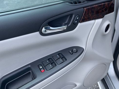 Used 2013 Chevrolet Impala LS FWD image 11
