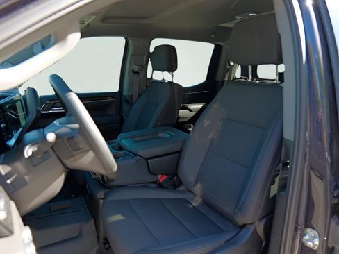 New 2025 GMC Sierra 1500 Elevation image 10