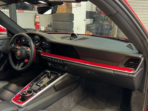 Used 2022 Porsche 911 Carrera image 19
