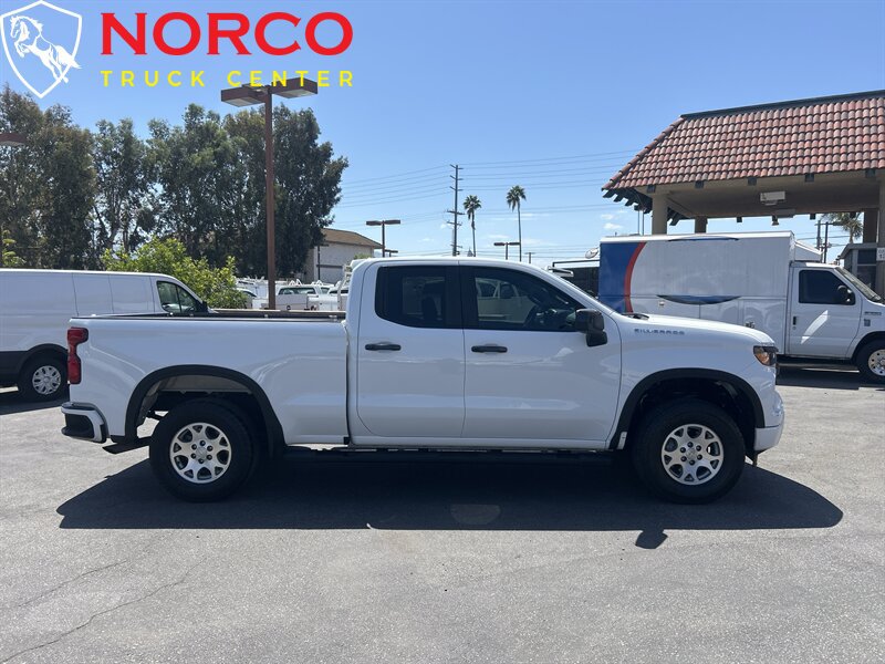 Used 2023 Chevrolet Silverado 1500 Custom RWD image 1