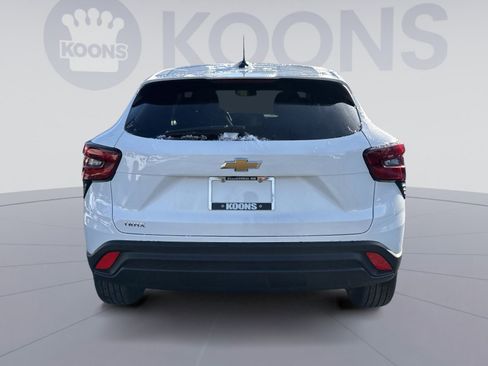 New 2026 Chevrolet Trax LS w/ Driver Confidence Package image 4