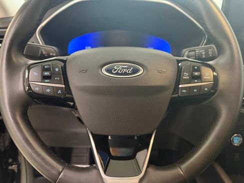 Used 2024 Ford Escape Platinum AWD/4WD image 16
