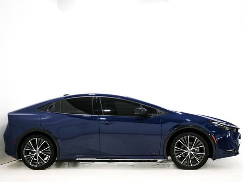 Used 2023 Toyota Prius Limited w/ Limited Premium Package AWD/4WD image 5