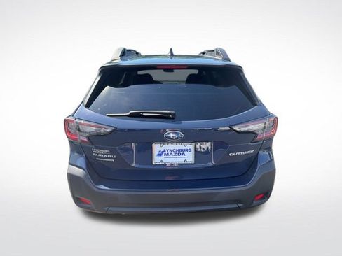 Used 2023 Subaru Outback Premium AWD/4WD image 4