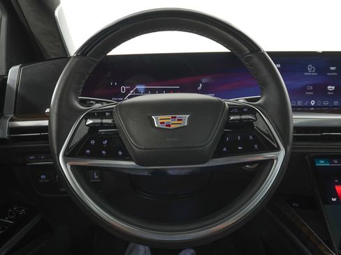 Used 2025 Cadillac Escalade Sport Platinum w/ LPO, ONYX Package image 21