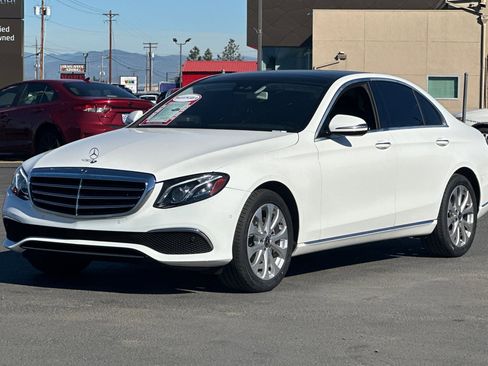 Used 2018 Mercedes-Benz E 300 4MATIC image 8