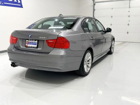 Used 2011 BMW 328i xDrive Sedan image 13