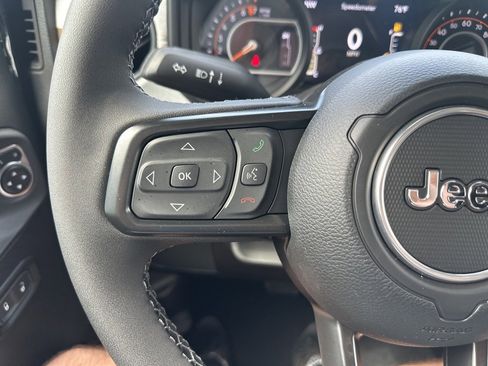 New 2025 Jeep Gladiator Sport image 59